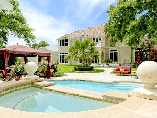 1801 Lantana Court in Southlake - Briggs Freeman Sotheby's luxury homes for sale in Dallas Fort Worth - pool