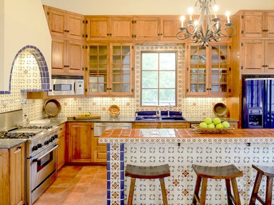 3204 Beverly Drive in Highland Park - homes for sale in Dallas Fort Worth, Briggs Freeman Sotheby's - kitchen