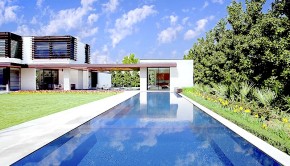 4610 Wildwood Road in Bluffview - homes for sale in Dallas Fort Worth, Briggs Freeman Sotheby's - backyard pool