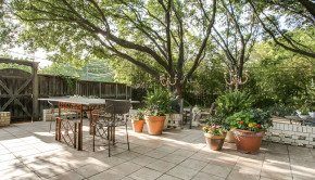 6911 Baxtershire Drive-featured