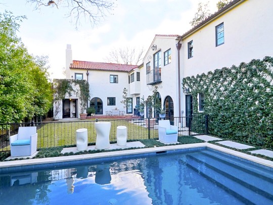 6955 Lakewood Boulevard in Lakewood - Briggs Freeman Sotheby's luxury homes for sale in Dallas Fort Worth - backyard pool