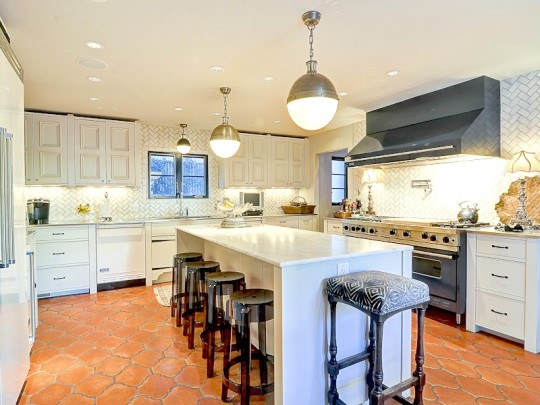 6955 Lakewood Boulevard in Lakewood - Briggs Freeman Sotheby's luxury homes for sale in Dallas Fort Worth - kitchen