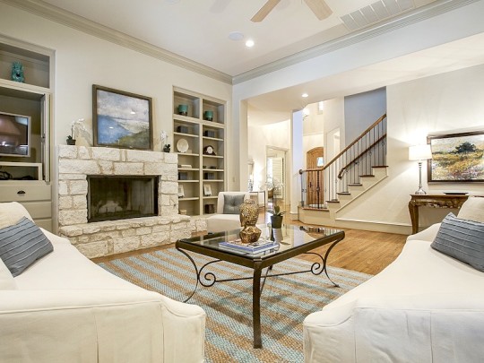 6037 Lakehurst Avenue in Preston Hollow - Briggs Freeman Sotheby's luxury homes for sale in Dallas Fort Worth - den 2