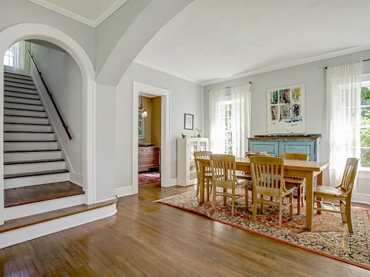 6200 Bryan Parkway in Lakewood - a Briggs Freeman Sotheby's luxury home for sale in Dallas Fort Worth - entry