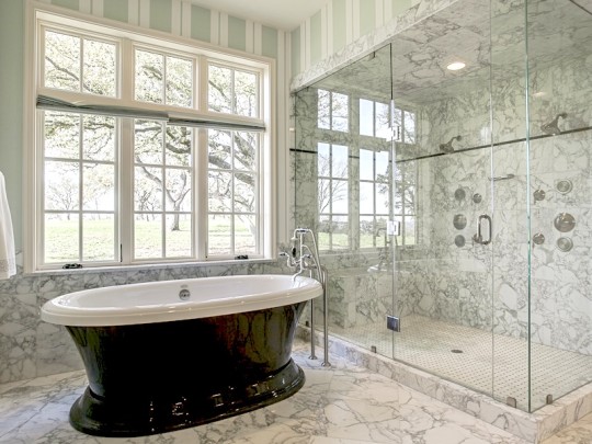 15026 Sendero Lane in Woodway - luxury home and ranch for sale in Dallas Fort Worth, Briggs Freeman Sotheby's - bathroom