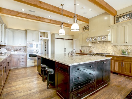 15026 Sendero Lane in Woodway - luxury home and ranch for sale in Dallas Fort Worth, Briggs Freeman Sotheby's - kitchen
