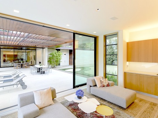 4610 Wildwood Road in Bluffview - homes for sale in Dallas Fort Worth, Briggs Freeman Sotheby's - backyard patio