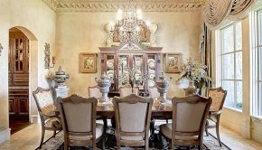 4901 Rockrimmon Court in Colleyville - dining