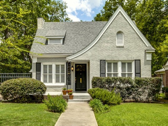 5907 Vanderbilt Avenue in Lakewood - Briggs Freeman Sotheby's International Realty luxury homes for sale in Dallas Fort Worth - exterior