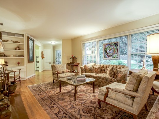 4326 Margate Drive in Preston Hollow - Briggs Freeman Sotheby's luxury homes for sale in Dallas Fort Worth - living