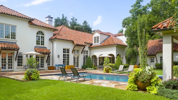 4631 Valley Ridge Road in Preston Hollow - Briggs Freeman Sotheby's luxury homes for sale in Dallas Fort Worth - pool