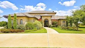 4917 Arbol Court in Benbrook - Briggs Freeman Sotheby's luxury homes in Dallas Fort Worth - exterior