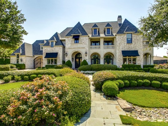 6 Lochleven in Richardson - Briggs Freeman Sotheby's luxury homes in Dallas Fort Worth - exterior