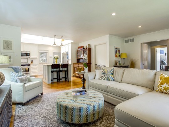 7305 Haverford Road in Lakewood - Briggs Freeman Sotheby's luxury homes in Dallas Fort Worth - living room