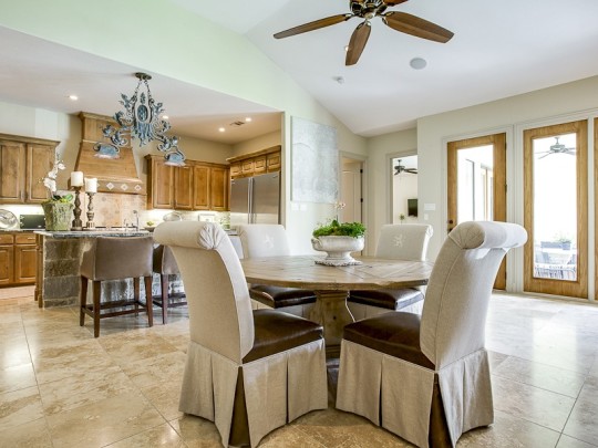9660 Lakemont Drive in North Dallas - Briggs Freeman Sotheby's luxury homes for sale in Dallas Fort Worth - dining and kitchen