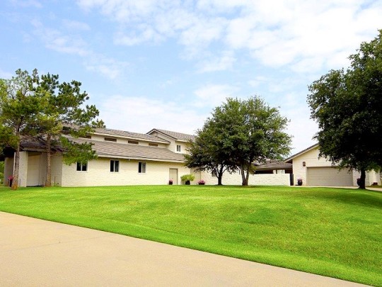 The Rowe Ranch at 2928 Saint John Road in Pilot Point - Briggs Freeman Sotheby's luxury homes in Dallas Fort Worth - exterior