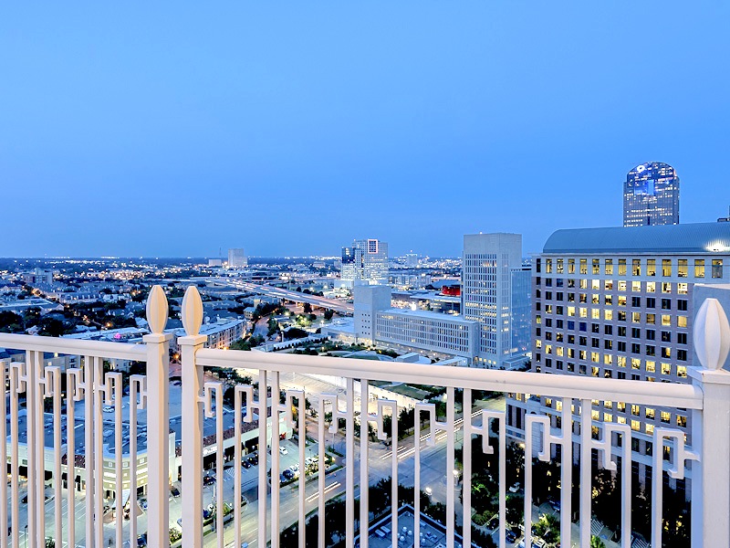 2525 N. Pearl Street #1901