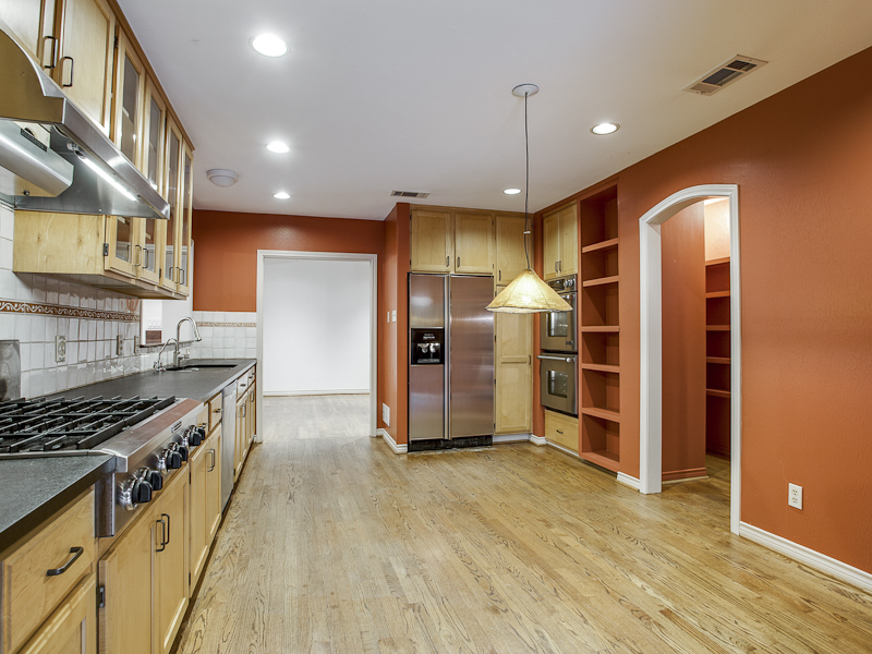 4502 Ridge rd Briggs Freeman Sotheby's luxury home for sale in Dallas Fort Worth - kitchen