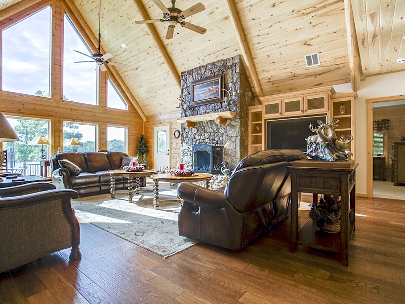 9033 Safari Shores Drive in Larue - Briggs Freeman Sotheby's luxury homes for sale in Dallas Fort Worth - living