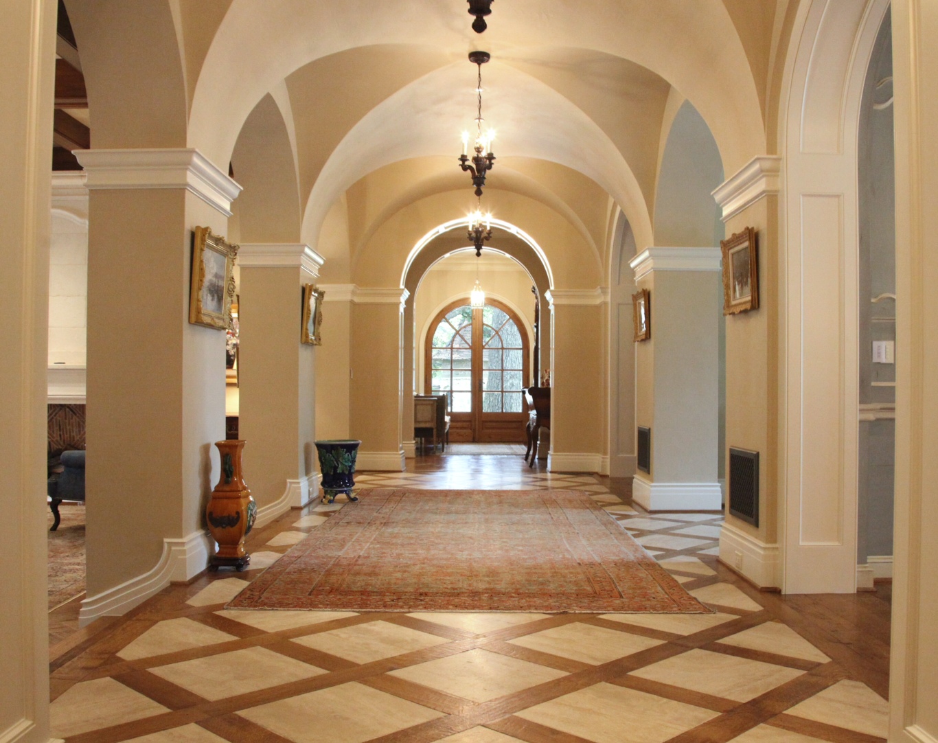 Groin ceiling treatment designed by Larry Boerder. 