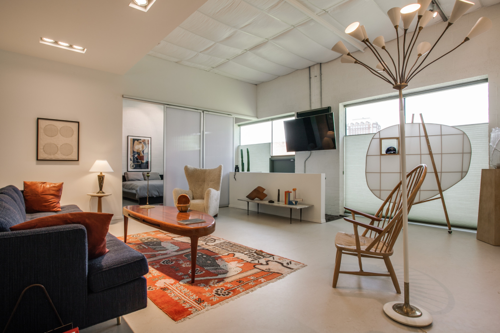 Home Tour _2034-Irving-Blvd-Living
