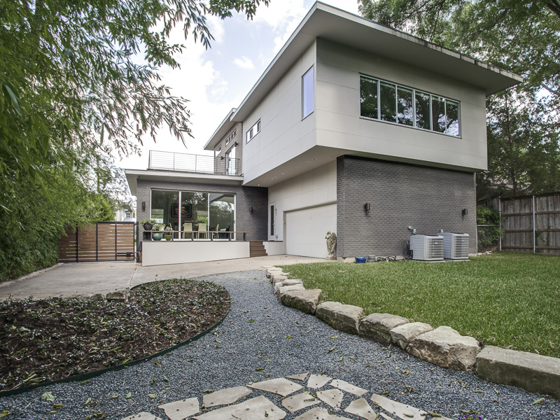26_807-n-oak-cliff-blvd-dallas-tx-High-Res_(1)_Crest