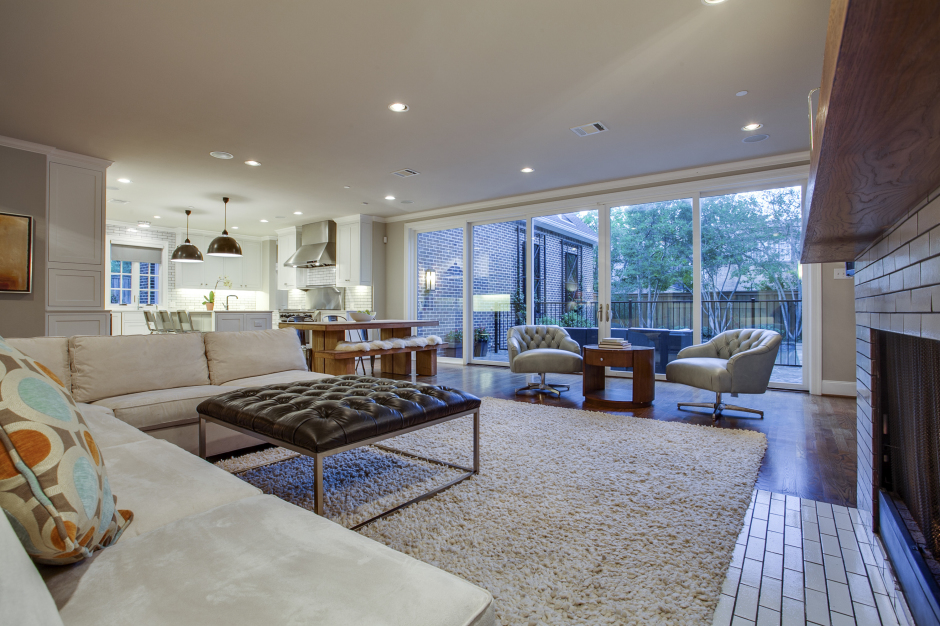 4672 South Versailles, Highland Park, Briggs Freeman Sotheby's luxury home for sale in Dallas Fort Worth-sitting