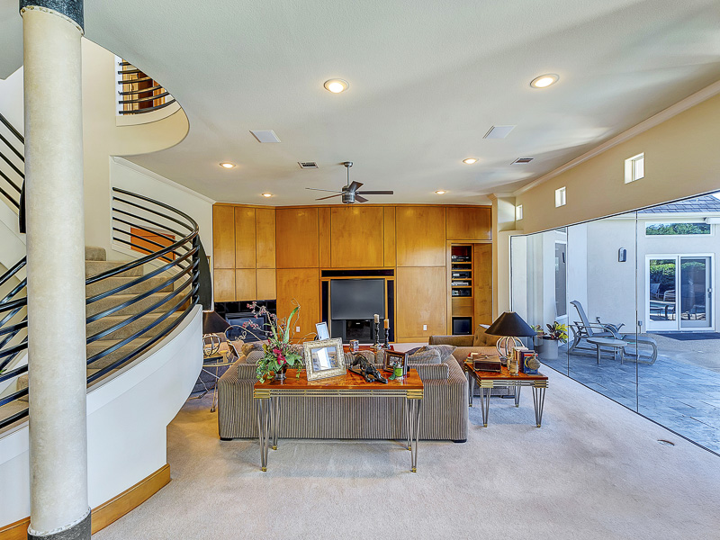 1 Glen Abbey Court Mansfield 76063, Briggs Freeman Sotheby's luxury home for sale in Dallas Fort Worth-living