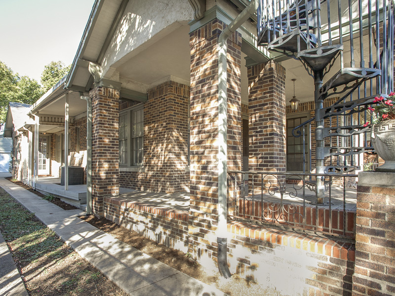 1031 N Madison Avenue 75208, Oak Cliff, Jennifer Stolarski, Briggs Freeman Sotheby's luxury home for sale in Dallas Fort Worth-exterior
