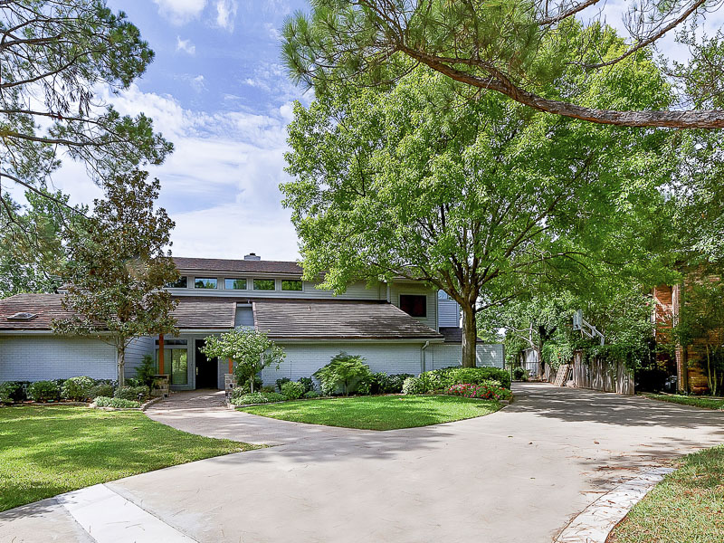 1100 Montreau Court 76012, Arlington, Jamie Adams, Briggs Freeman Sotheby's luxury home for sale in Dallas Fort Worth-exterior