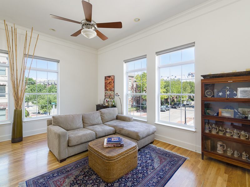 2335 Worthington Street 75204, Uptown Dallas, Lucy Johnson, Briggs Freeman Sotheby's luxury home for sale in Dallas Fort Worth-livingroom