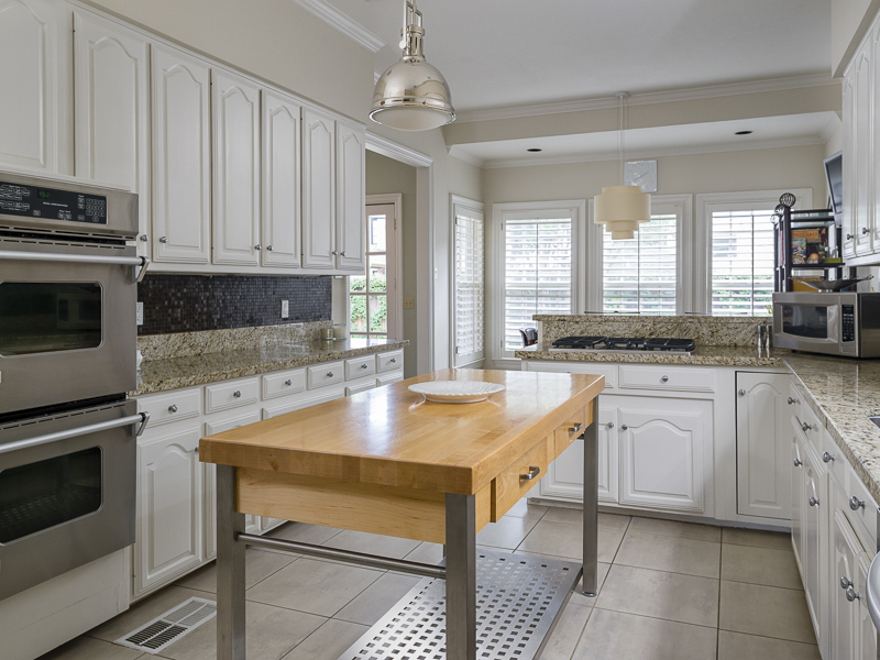 4557 Belfort Avenue Dallas 75205, Highland Park, Briggs Freeman Sotheby's luxury home for sale in Dallas Fort Worth-kitchen