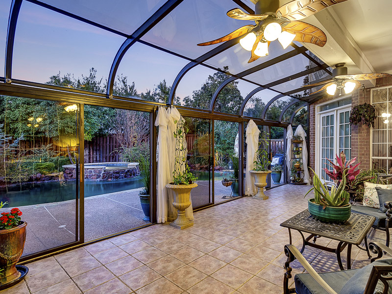 820 Parkdale Drive 76092, Southlake, Wynne Moore, Briggs Freeman Sotheby's luxury home for sale in Dallas Fort Worth-indoor patio