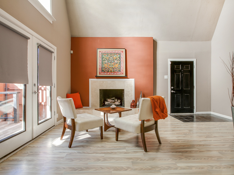 738 N Edgefield Avenue 75208, Oak Cliff, Jennifer Stolarski, Briggs Freeman Sotheby's luxury home for sale in Dallas Fort Worth-sitting