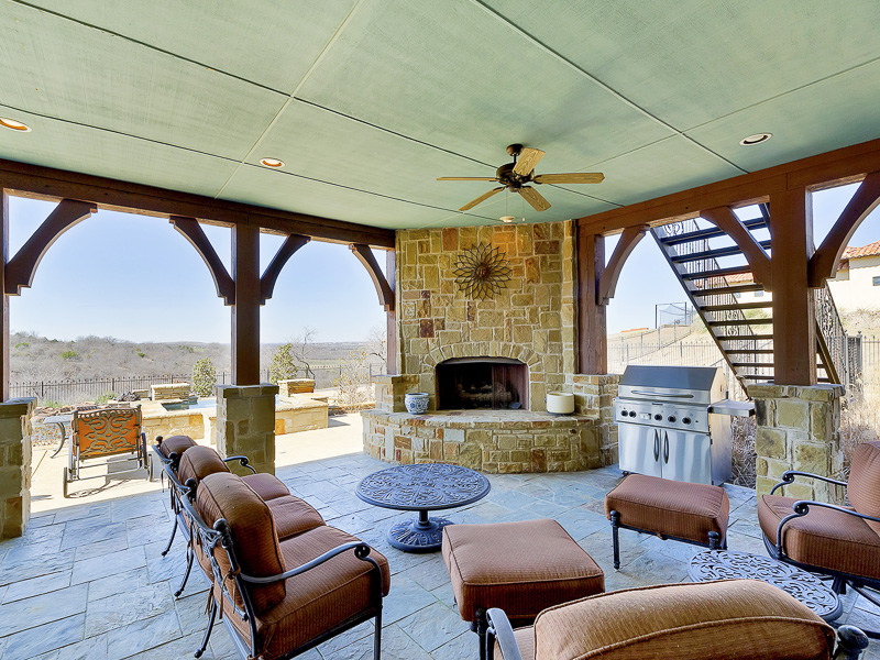 9572 Bella Terra Drive 76126, Fort Worth, John Zimmerman, Briggs Freeman Sotheby's luxury home for sale in Dallas Fort Worth-patio