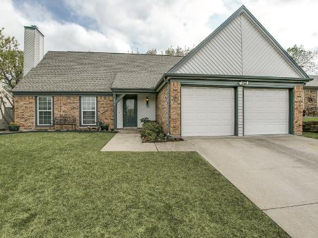 208 Wildbriar Street | Euless, TX, 76039