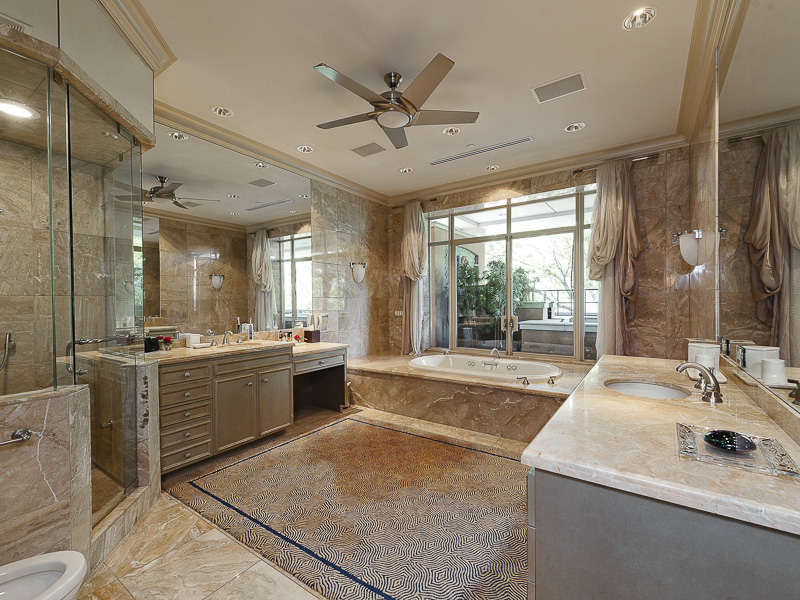 2801 Turtle Creek Boulevard #3E Dallas 75219, Pogir, Briggs Freeman Sotheby's luxury home for sale in Dallas Fort Worth-master bath