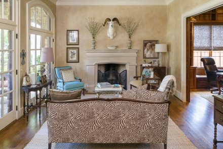 4021 Marquette Street, University Park, 75225, Briggs Freeman Sotheby's luxury home for sale in Dallas Fort Worth-sitting