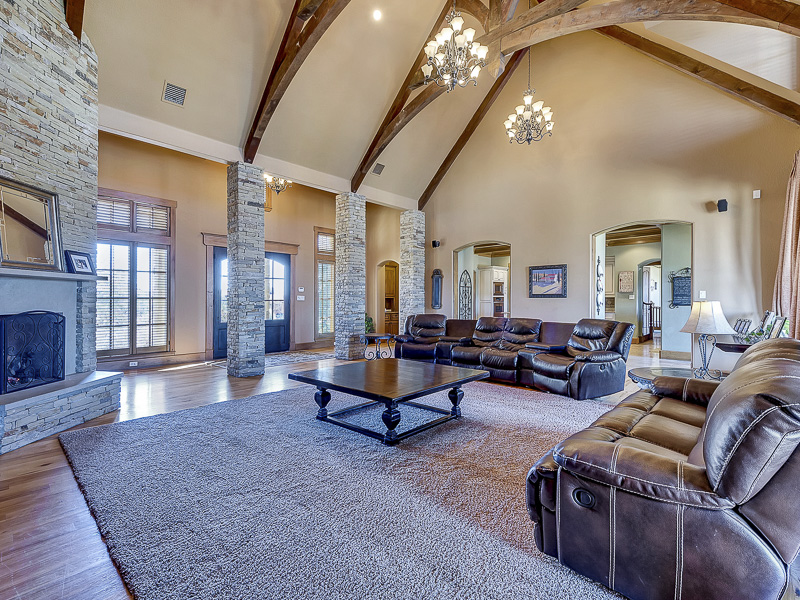 9572 Bella Terra Drive 76126, Fort Worth, John Zimmerman, Briggs Freeman Sotheby's luxury home for sale in Dallas Fort Worth-living