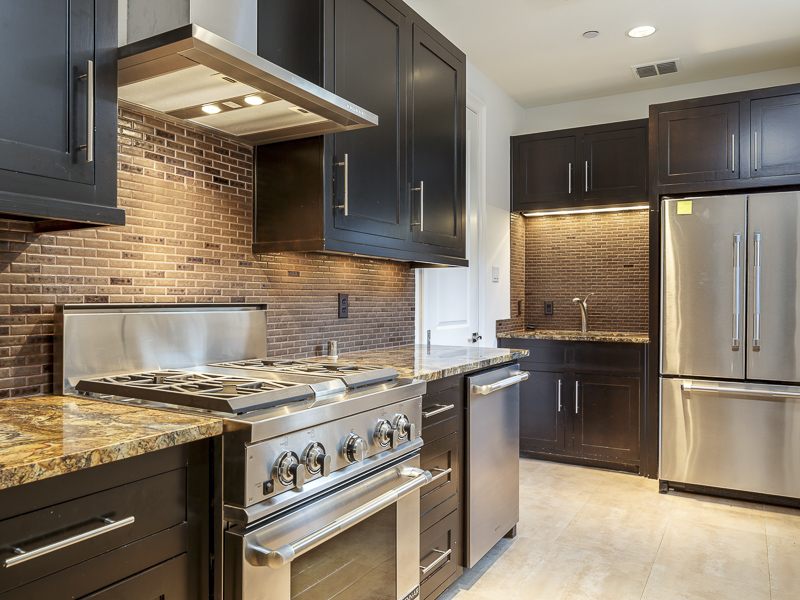 9970 Strait Lane Dallas 75220, Preston Hollow, Lisa Besserer, Christy Berry, Briggs Freeman Sotheby's luxury home for sale in Dallas Fort Worth-kitchen2