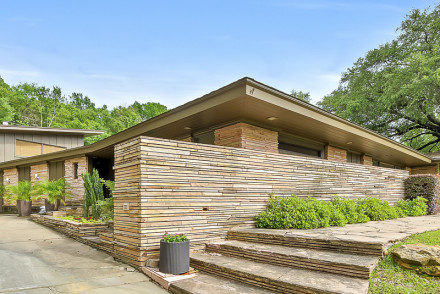 309 Hazelwood Drive Fort Worth 76107, John Zimmerman, Briggs Freeman Sotheby's luxury homes for sale in Rivercrest-midcentury modern exterior