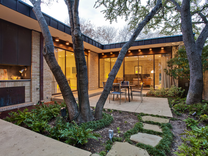 3428 Saint Johns Drive 75205, Highland Park, Susan Matusewicz, Briggs Freeman Sotheby's luxury home for sale in Dallas Fort Worth-back