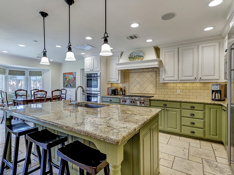4204 Blackhaw Ave. 76109, Fort Worth, John Zimmerman, Briggs Freeman Sotheby's luxury home for sale in Dallas Fort Worth-kitchen