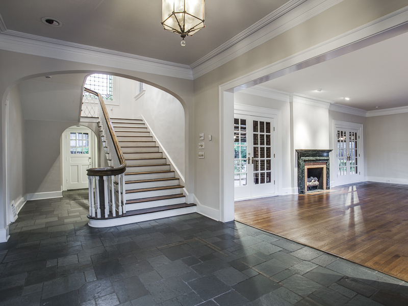 5803 Swiss Avenue Dallas 75214, Elizabeth Mast, Briggs Freeman Sotheby's luxury homes for sale in Swiss Avenue-home entry