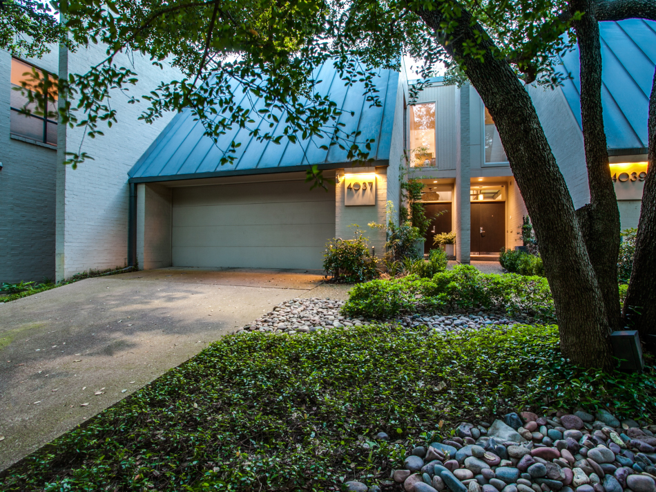 4037 Travis St-1