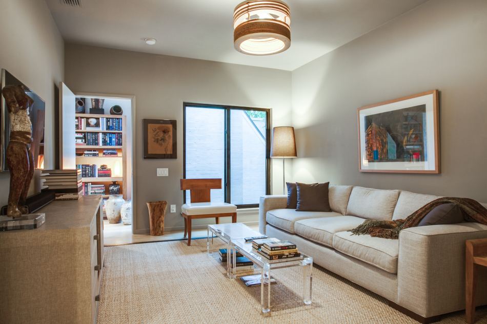4037 Travis St-18