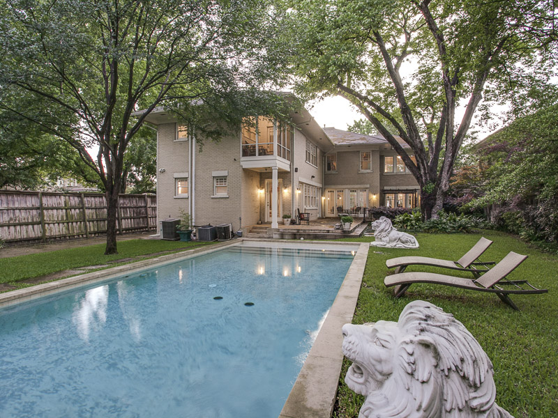 4912 Swiss Avenue Dallas 75214, Elizabeth Mast, Briggs Freeman Sotheby's luxury homes for sale in Swiss Avenue-classic pool