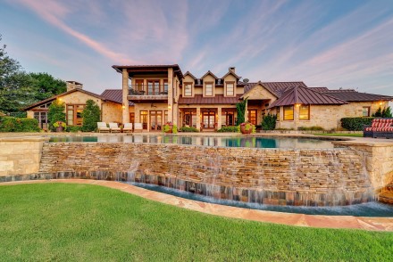 9532 Bella Terra Drive Fort Worth 76126, John Zimmerman, Briggs Freeman Sotheby's luxury homes for sale in Fort Worth-homes with infinity edge pools