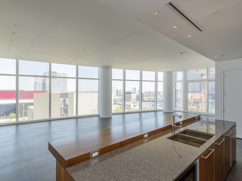 1918 Olive Street #802- Museum Tower, Ilene Christ, Briggs Freeman Sotheby's luxury home for sale in Dallas-kitchen