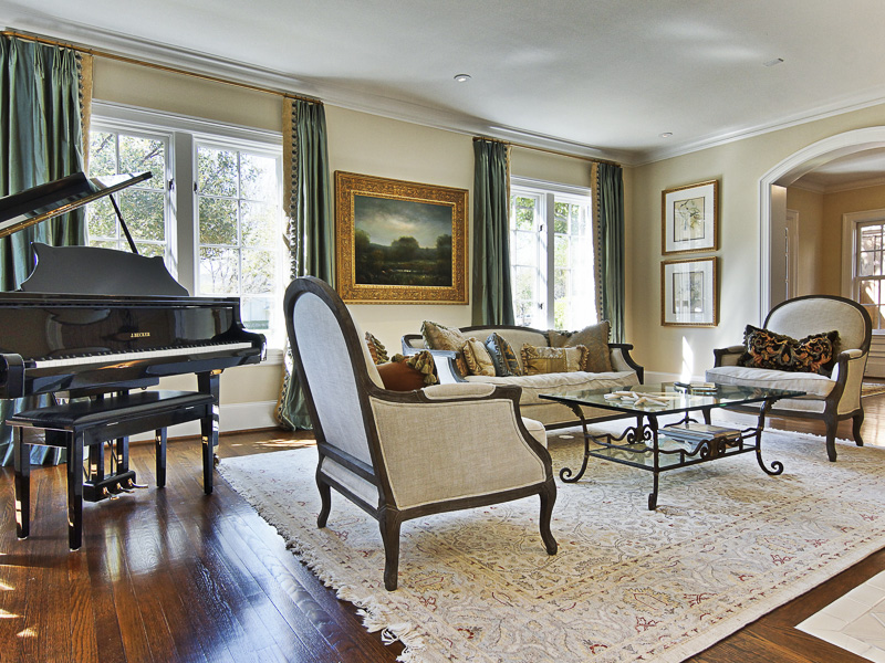 3210 Beverly Drive Dallas 75205, Highland Park, Briggs Freeman Sotheby's luxury home for sale in Dallas Fort Worth-living room